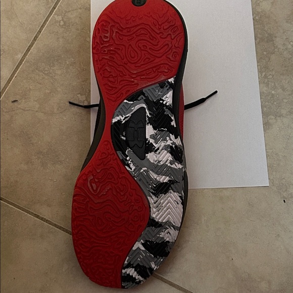 Under Armour Red and Black Athletic Shoes - Picture 3 of 5